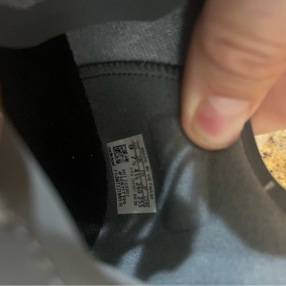 Adidas Ultraboost Cold RDY size 9 - Picture 9 of 9